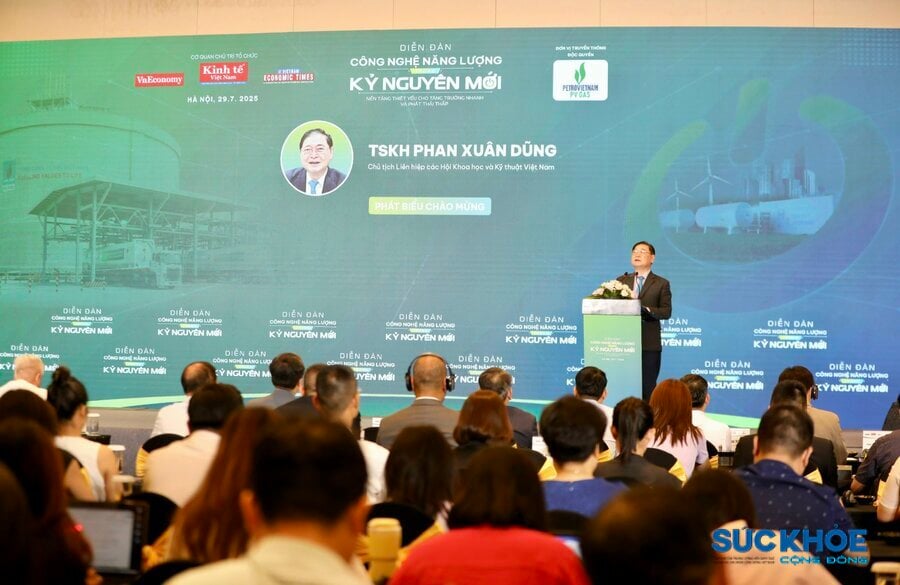 Quang cảnh diễn đàn
