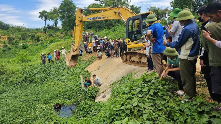 Xử phạt nặng trại lợn xả thải trái phép, chính quyền xã Cẩm Tân quyết tâm bảo vệ môi trường