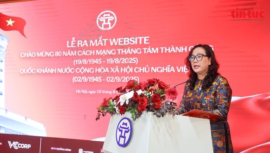 Phó Giám đốc Sở Văn hóa và Thể thao Hà Nội Nguyễn Thị Mai Hương thông tin về các nội dung chính của website