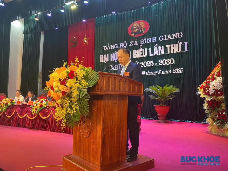 Đồng chí Nguyễn Quang Nghiệp, Bí thư Đảng ủy xã Bình Giang phát biểu tại sự kiện