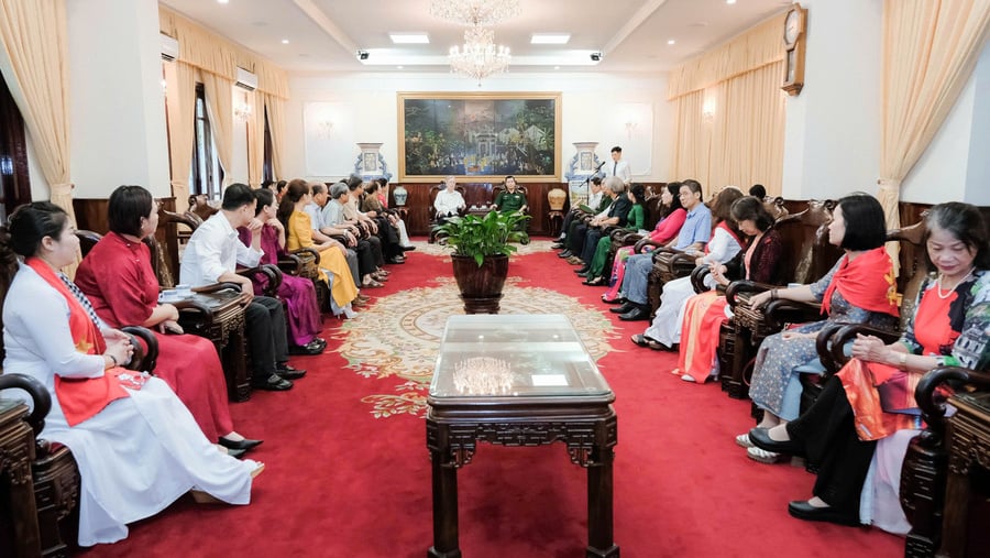 Đoàn lãnh đạo Hội đã có buổi làm việc với Ban Quản lý Bộ Tư lệnh Lăng Chủ tịch Hồ Chí Minh