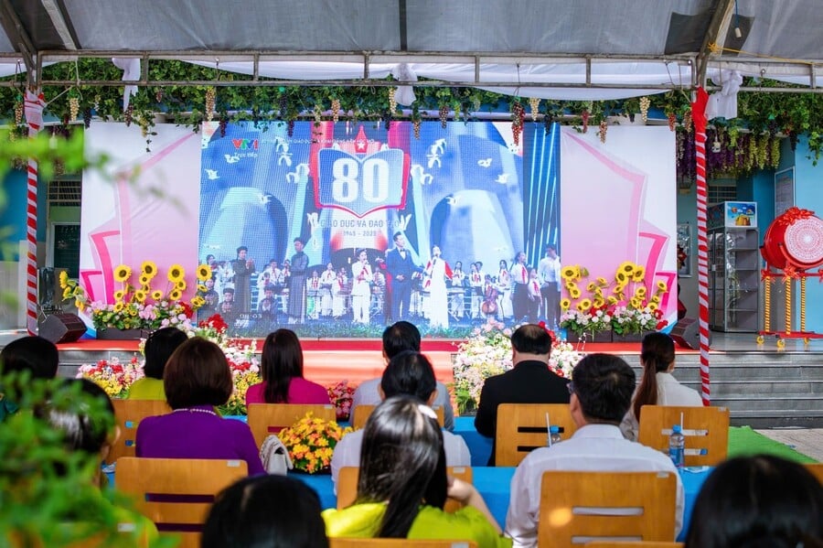 Truyền hình trực tiếp trên VTV1 nhân kỷ niệm 80 năm ngành giáo dục và khai giảng năm học mới 2025 – 2026 được kết nối tới từng cơ sở giáo dục trong cả nước