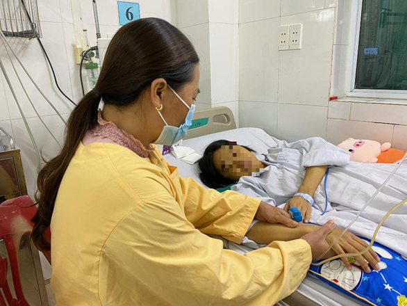 Người được ghép gan đầu tiên ở Việt Nam hy vọng được ghép gan lần 2 - Ảnh 1.