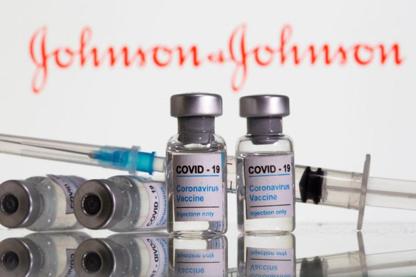 Vắc xin COVID-19 J&J được chọn, thêm 1 tỉ liều trong năm nay - Ảnh 1.