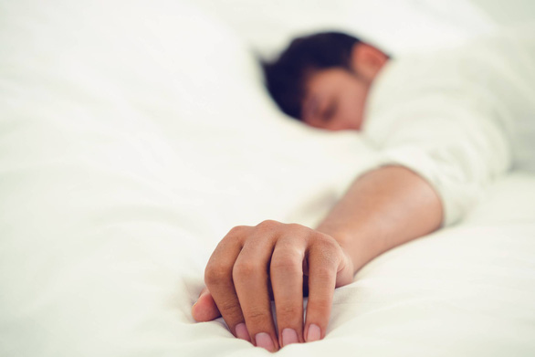 Người dân ngủ nhiều hơn trong ‘năm COVID-19’ - Ảnh 1.