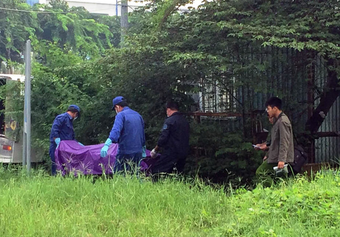 Cụ bà 63 tuổi chết treo cổ ở góc đường Trần Não Song Hành Xa lộ Hà Nội, TPHCM