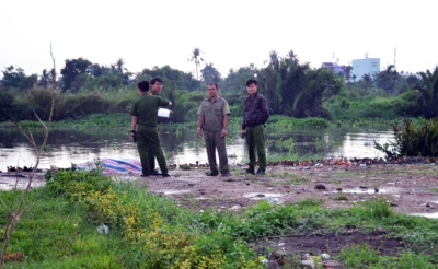 Phát hiện xác nữ giới trôi sông ở phường 13, Bình Thạnh, TP HCM