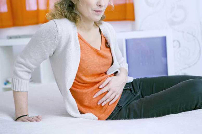Các nguyên nhân gây đau bụng dưới ở phụ nữ không thể bỏ qua - Ảnh 3.