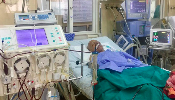 Nam bệnh nhân 31 tuổi được cứu sống nhờ phương pháp thay huyết tương lần đầu được áp dụng tại Bệnh viện K