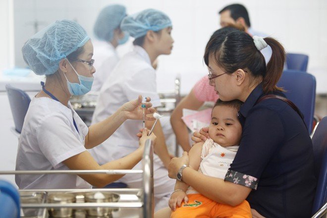 Hình ảnh Bộ Y tế mở chiến dịch tiêm chủng miễn phí trước dịch sởi tăng cao số 1