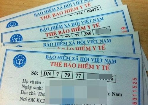 Ho ngheo van phai dong tien moi duoc cap BHYT mien phi