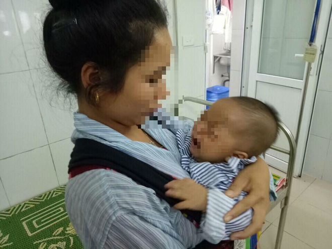 Bé 7 tháng tuổi bị hỏng 1 bên mắt vĩnh viễn vì mẹ nhỏ sữa chữa đỏ mắt - Ảnh 1.