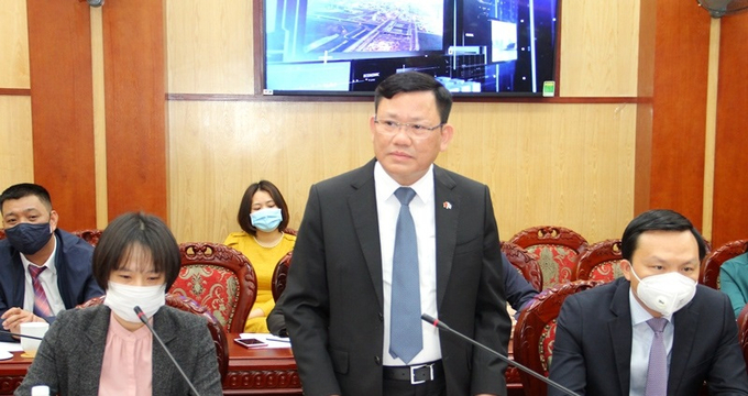 Ông Nguyễn Văn Thi, Phó Chủ tịch Thường trực UBND tỉnh Thanh Hoá phát biểu tại buổi làm việc.