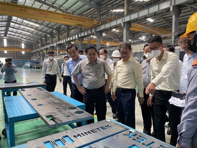 Thủ tướng Phạm Minh Chính thăm nhà máy sản xuất lắp ráp ô tô xe máy của Tập đoàn Thaco.