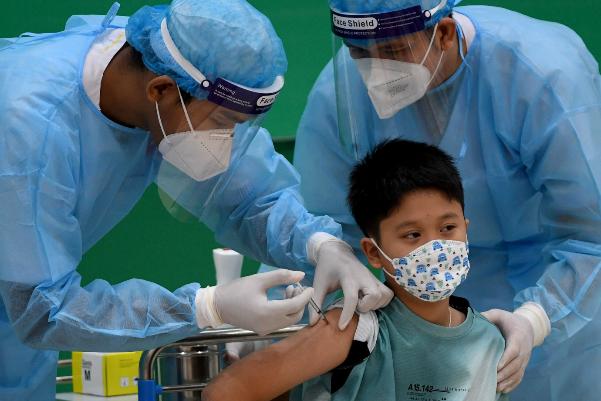 Hà Nội dự kiến tiêm vaccine Covid-19 cho trẻ 5 - dưới 12 tuổi vào ngày mai (16/4).