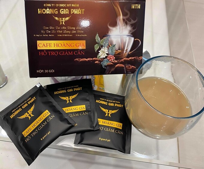 1.950 hộp café Hoàng Gia nghi chứa thành phần sibutramine được thu giữ tại trụ sở công ty Thịnh Việt Pharma đã được lấy mẫu mang đi kiểm nghiệm.