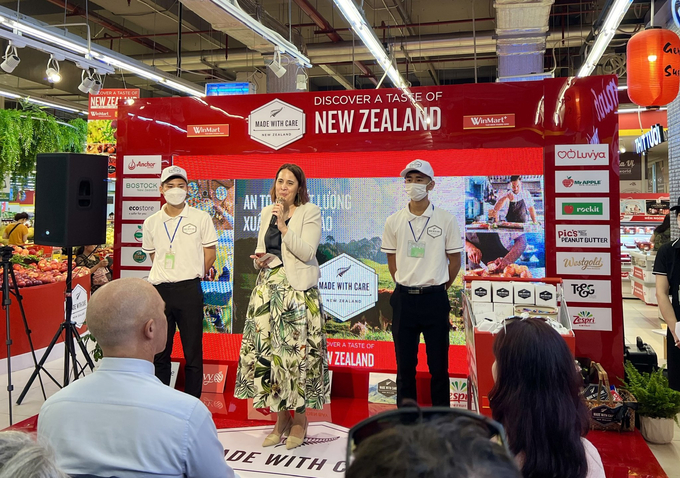 Bà Tredene Dobson - Đại sứ New Zealand tại Việt Nam phát biểu trong sự kiện.