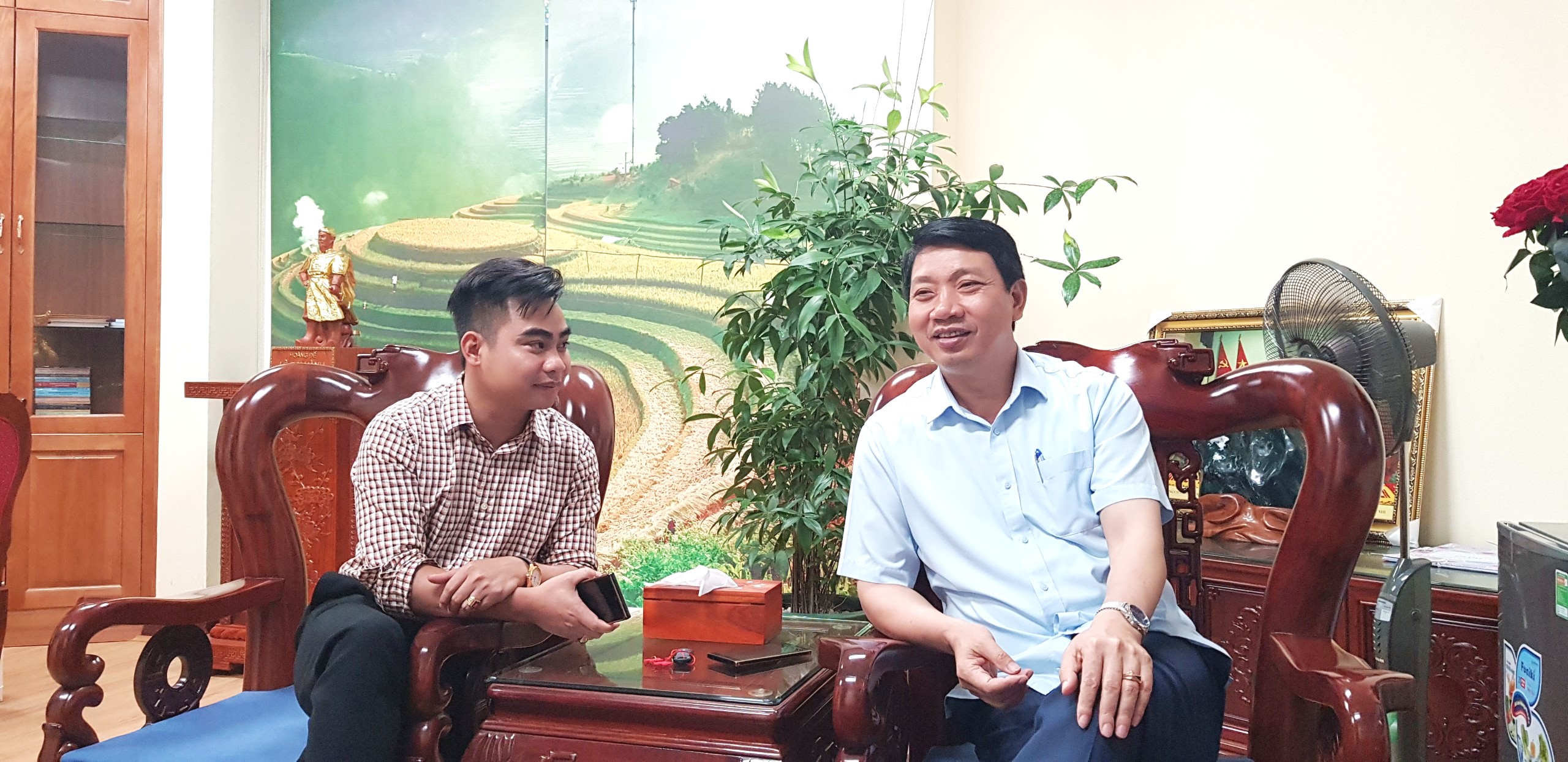 Ông Lê Đức Giang, Phó Chủ tịch UBND tỉnh Thanh Hóa trao đổi với phóng viên về những cơ chế chính sách cho cây gai xanh.