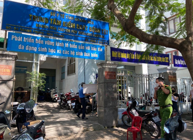 Giám đốc CDC Khánh Hòa bị khởi tố vì nhận tiền phần trăm của Việt Á.