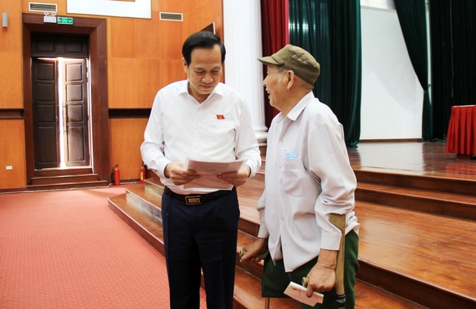 Bộ trưởng Đào Ngọc Dung tiếp nhận các kiến nghị của cử tri huyện Quảng Xương