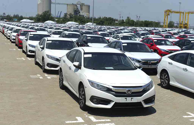 Gần 14 nghìn ôtô nguyên chiếc được nhập khẩu vào Việt Nam trong tháng 5.