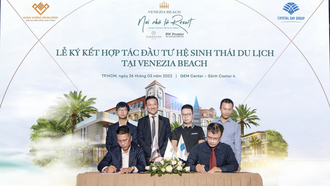 Dự án Venezia Beach lắm tai tiếng này được hợp tác đầu tư bởi Công ty Danh Việt và Công ty Cổ phần DRH Holdings (Mã CK: DRH), trong đó DRH là chủ đầu tư. Tuy nhiên, cuối năm 2019, DRH đã rút khỏi dự án này