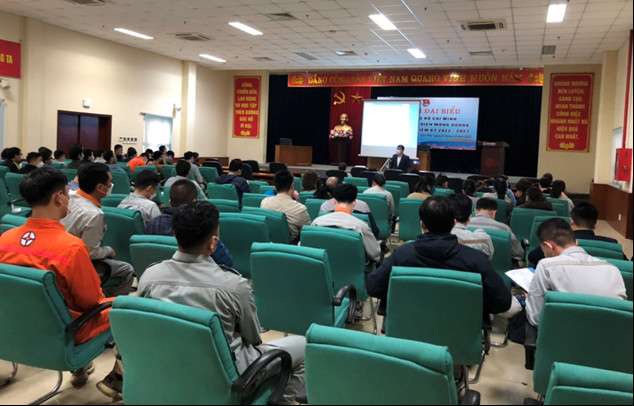 Một buổi tập huấn về PCCC tại Công ty Nhiệt điện Mông Dương