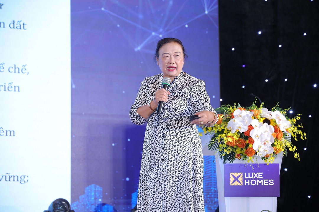 Bà Nguyễn Thị Cúc, Nguyên Phó tổng Cục trưởng Tổng Cục Thuế, Chủ tịch Hội Tư vấn Thuế Việt Nam chia sẻ về một số chính sách tài khóa và tác động chính sách tài khóa đối với thị trường bất động sản thời gian tới.