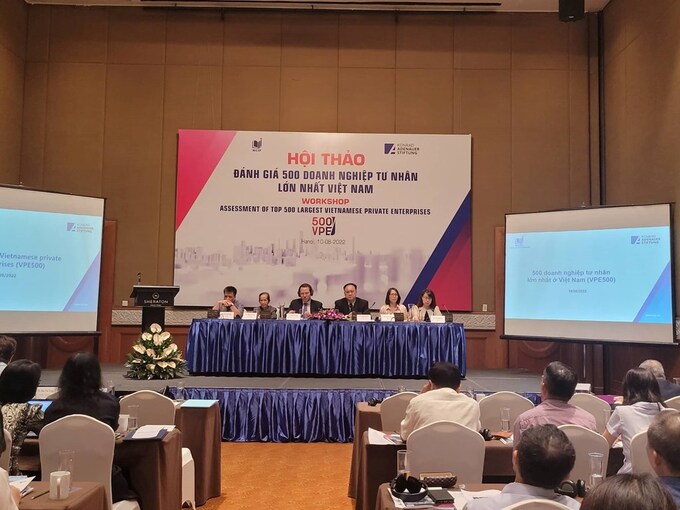 Hội thảo lấy ý kiến đóng góp hoàn thiện Báo cáo đánh giá 500 doanh nghiệp tư nhân lớn nhất Việt Nam (VPE500). Ảnh: BNEWS/TTXVN