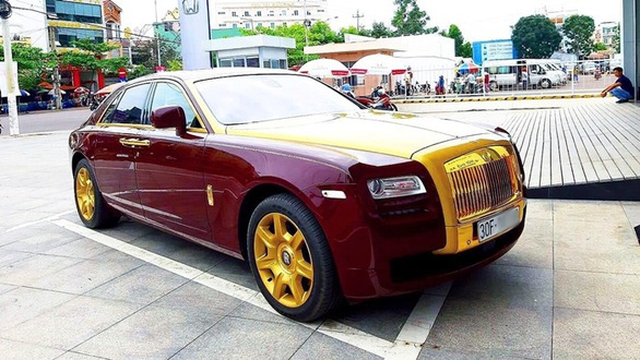 Siêu xe Rolls-Royce Ghost của ông Trịnh Văn Quyết bị BIDV thu giữ vì ROS chậm trả nợ.