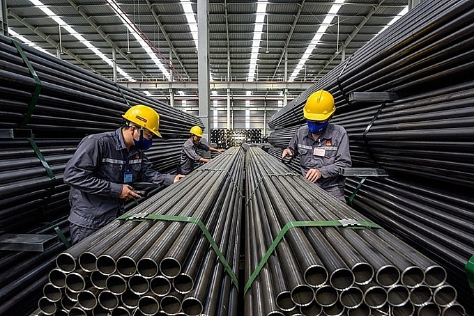 Giá thép thế giới tiếp tục tăng, Việt Nam nhập siêu 2,2 triệu tấn sắt thép.