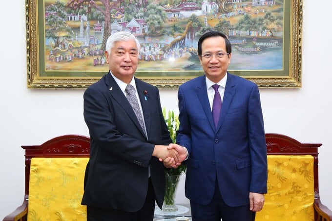 Bộ trưởng Đào Ngọc Dung tiếp ông Nakatani Gen, Trợ lý Thủ tướng Nhật Bản,