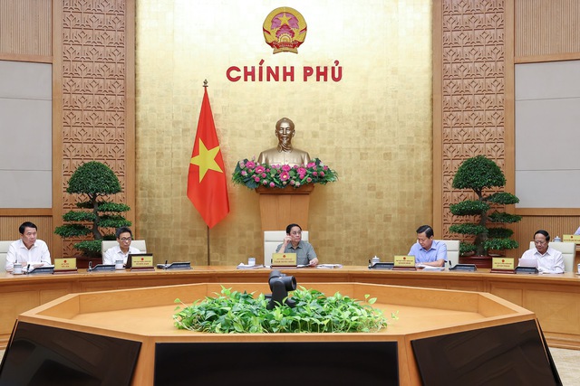 Thủ tướng Phạm Minh Chính chủ trì phiên họp Chính phủ chuyên đề.
