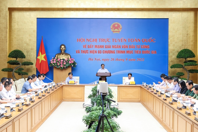 hủ tướng Phạm Minh Chính chủ trì Hội nghị trực tuyến toàn quốc về đẩy mạnh giải ngân vốn đầu tư công và thực hiện 3 Chương trình mục tiêu quốc gia.