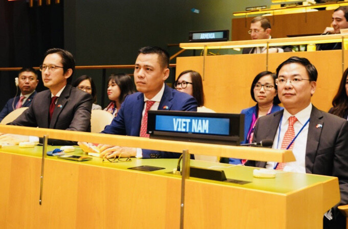 Đoàn Việt Nam tham dự phiên họp bỏ phiếu và công bố kết quả thành viên Hội đồng Nhân quyền Liên Hợp Quốc nhiệm kỳ 2023-2025. Ảnh: Phái đoàn Việt Nam tại Liên Hợp Quốc.