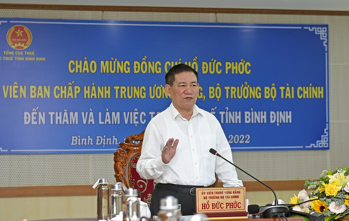 Bộ trưởng Bộ Tài chính Hồ Đức Phớc làm việc với Cục Thuế Bình Định.