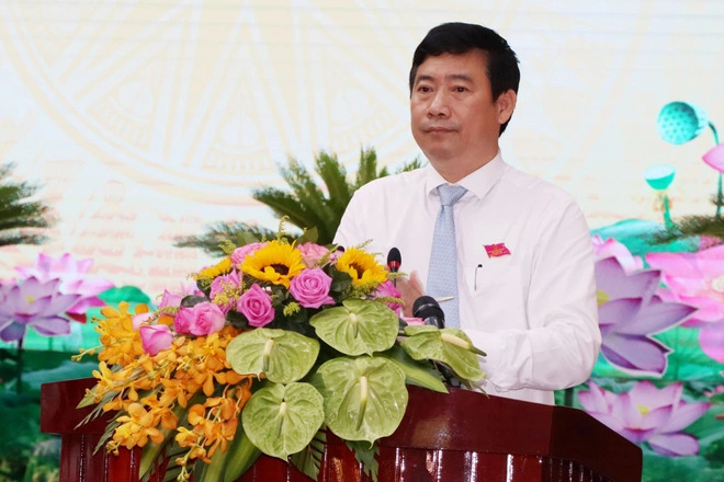 Ông Phạm Thiện Nghĩa, Chủ tịch UBND tỉnh Đồng Tháp bị kỷ luật khiển trách.