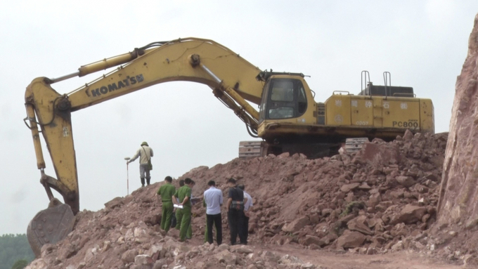 Bộ Công an bắt hàng chục đối tượng khai thác tài nguyên khoáng sản trái phép tại Thái Nguyên.
