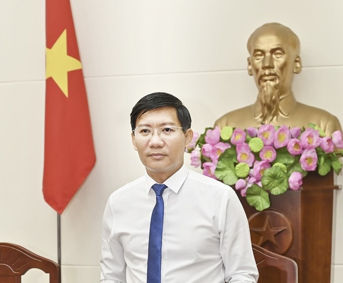 Miễn nhiệm chức danh Chủ tịch UBND tỉnh Bình Thuận đối với ông Lê Tuấn Phong.