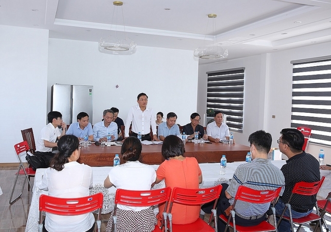 Phó Chủ tịch UBND tỉnh Ninh Bình Nguyễn Cao Sơn phát biểu tại buổi làm việc với chủ đầu tư Cụm công nghiệp Đồng Hướng, tỉnh Ninh Bình