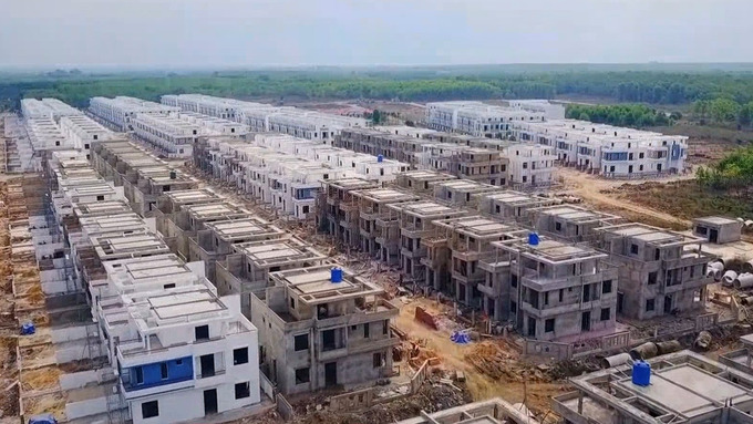 Trước đó, UBND tỉnh Đồng Nai đã thanh tra toàn diện dự án 500 biệt thự, nhà liền kề xây dựng không phép ở khu dân cư Tân Thịnh do Công ty Cổ phần đầu tư LDG làm chủ đầu tư.