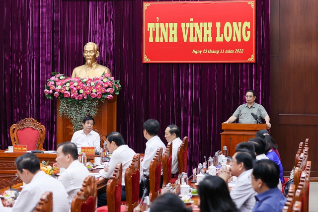 Thủ tướng Chính phủ Phạm Minh Chính làm việc với lãnh đạo tỉnh Vĩnh Long.