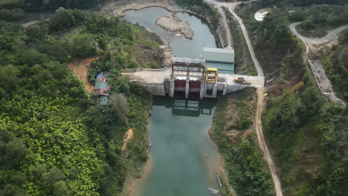Nhà máy thủy điện Khuổi Luông “đắp chiếu” 3 năm do vướng giải phóng mặt bằng.