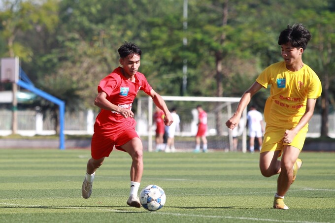 Những trận đấu đầu tiên của mùa giải bóng đá học sinh THPT Hà Nội - An ninh Thủ đô lần thứ XXI - 2022 Cúp Number 1 Active đã chính thức bắt đầu