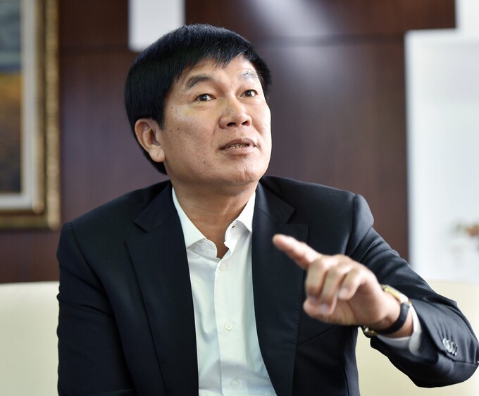 Ông Trần Đình Long lấy lại vị thế tỷ phú USD khi cổ phiếu Tập đoàn Hòa Phát dần hồi phục.
