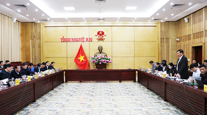 Đoàn Giám sát Trung ương thực hiện các Chương trình MTQG do ông Đỗ Xuân Tuyên – Thứ trưởng Bộ Y tế làm trưởng đoàn làm việc với UBND tỉnh Nghệ An.