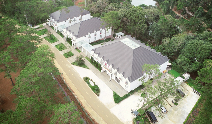 Golden Boutique Hotel tọa lạc giữa “trái tim” thị trấn Măng Đen, huyện KonPlong (Kon Tum).