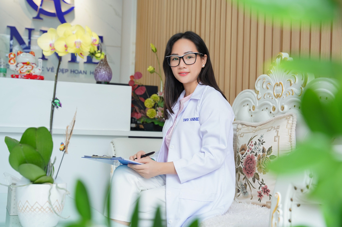 Bác sĩ Annie Nguyễn cho biết, sau khi giảm mỡ, khách hàng vui hơn vì lấy lại được vóc dáng mơ ước, nguy cơ mắc bệnh cũng giảm đi đáng kể.