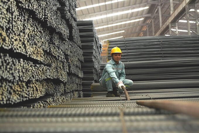 Thép xây dựng chiếm 59% tổng sản lượng bán ra của Hòa Phát.