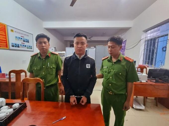Trần Chí Thiện bị công an bắt giữ khi đang lẩn trốn ở tỉnh Cà Mau. (Ảnh: CACC)